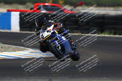 media/Jun-07-2025-TrackDaz (Sat) [[4413525952]]/A Group/1pm (Turn 1)/